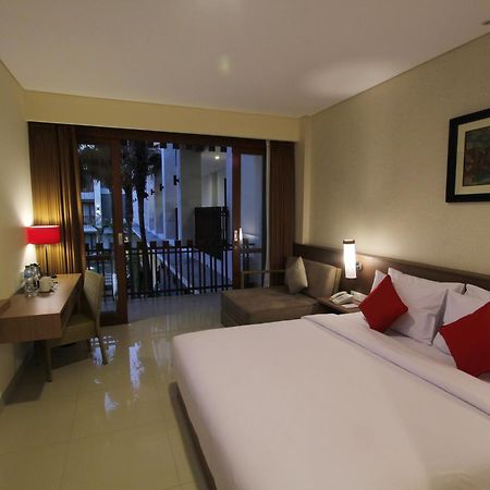 Grand La Walon Hotel Legian Exterior foto