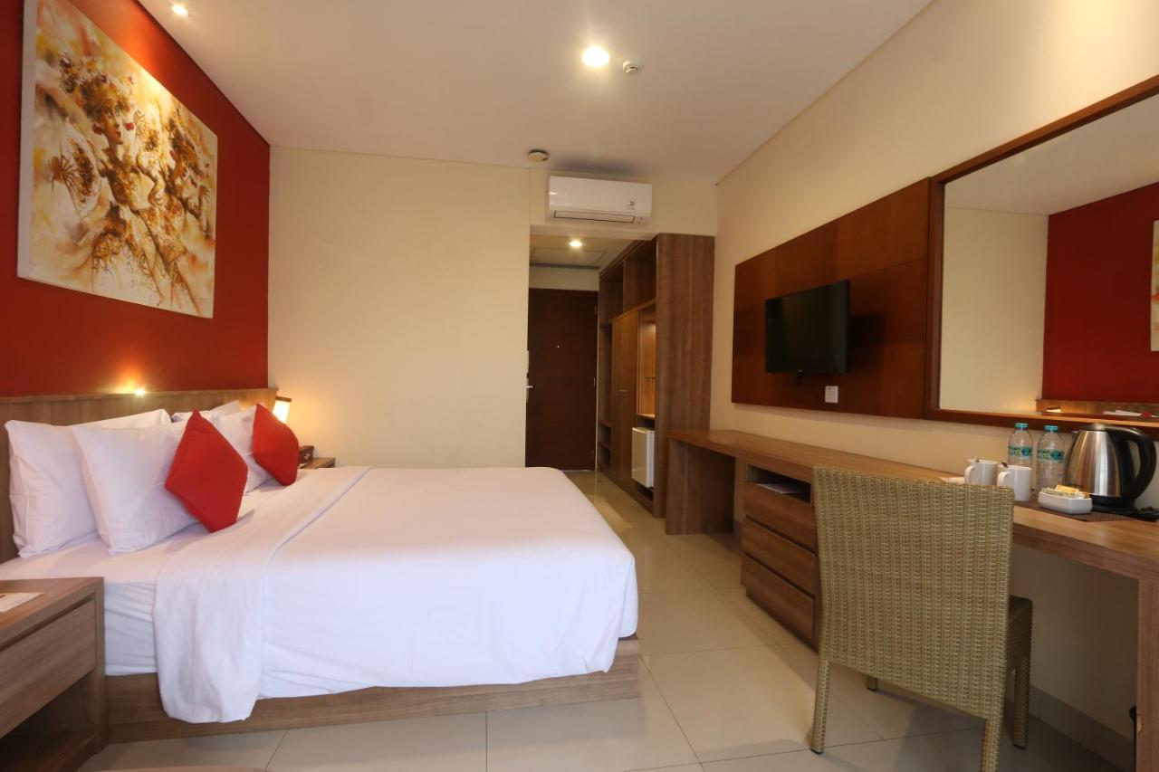 Grand La Walon Hotel Legian Exterior foto