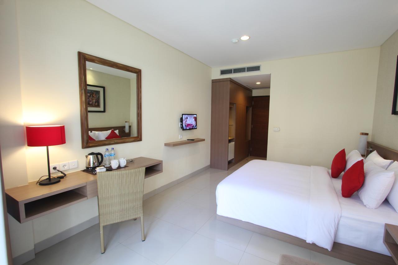 Grand La Walon Hotel Legian Exterior foto