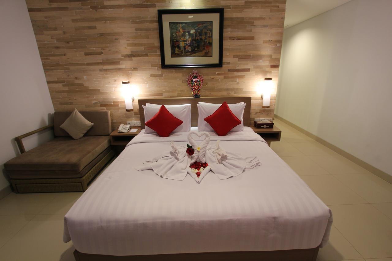 Grand La Walon Hotel Legian Exterior foto