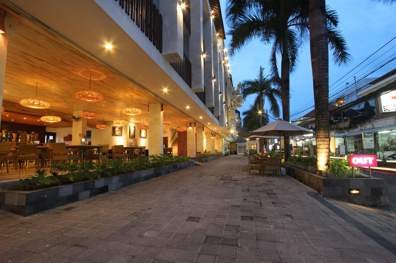 Grand La Walon Hotel Legian Exterior foto