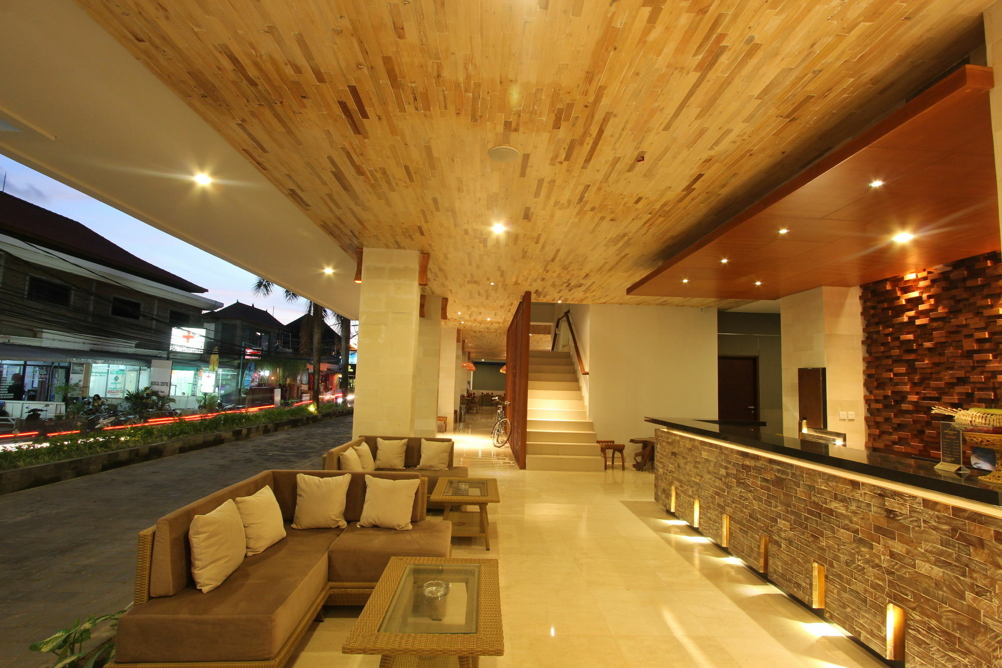 Grand La Walon Hotel Legian Exterior foto